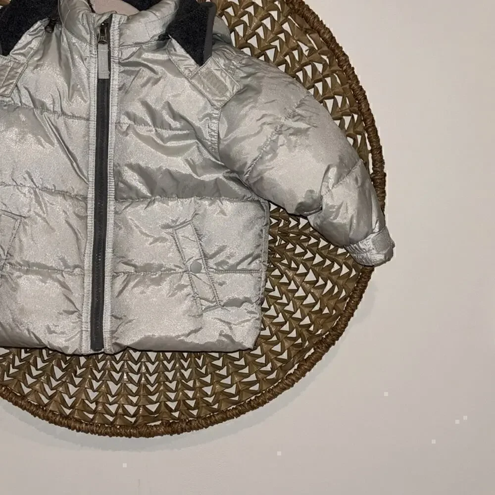 BabyGap boys gray hooded puffer jacket size 18-24 months